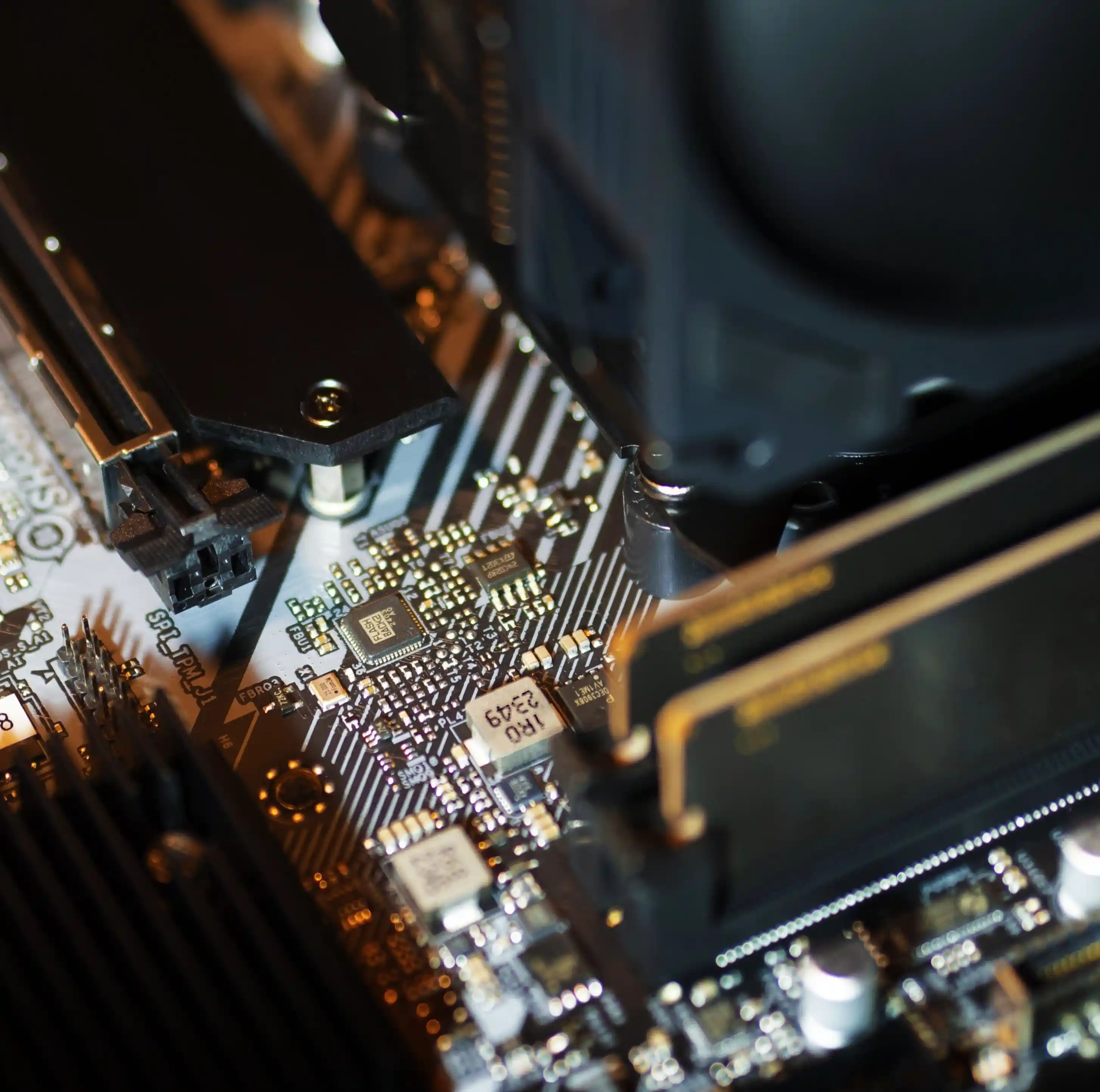 Professional electrical and functional testing of IC components